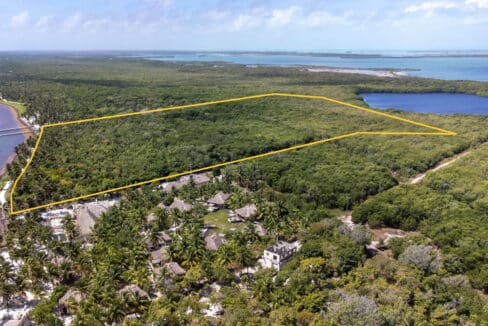 3020Acres2086220ft20beachfront20Island20Real20Estate20Ambergris20Caye20002