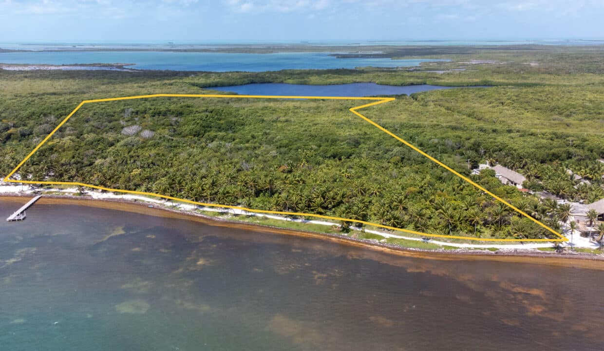 3020Acres2086220ft20beachfront20Island20Real20Estate20Ambergris20Caye20003