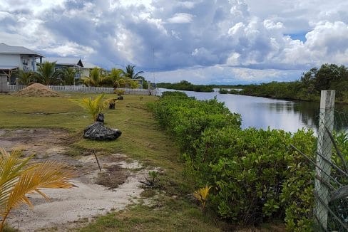 5-vista-cove-lot-with-cabanas-1740x960-c-center