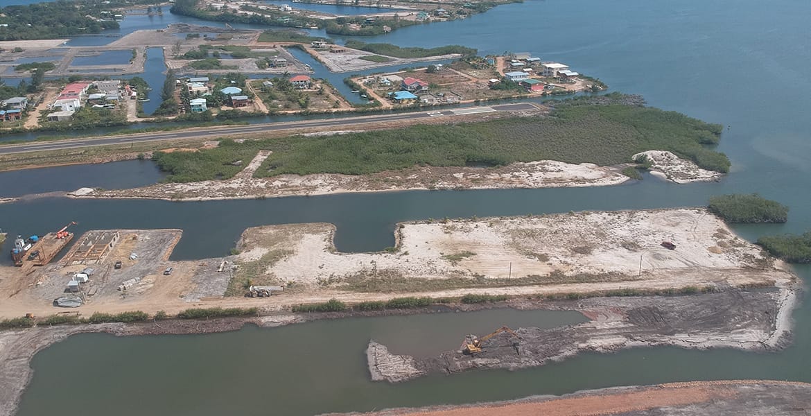 7canal-lot-near-airstrip-belize