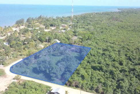 1-acre-lot-renaxvipbelize--800x0-c-center