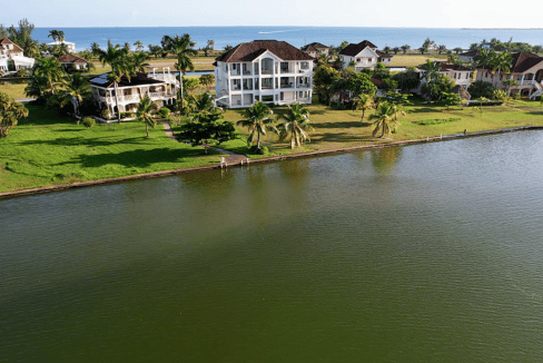 2-placencia-residences-for-sale-1740x960-c-center